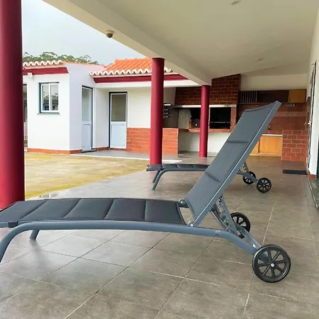 Chale D'angra Konukevi Angra do Heroísmo