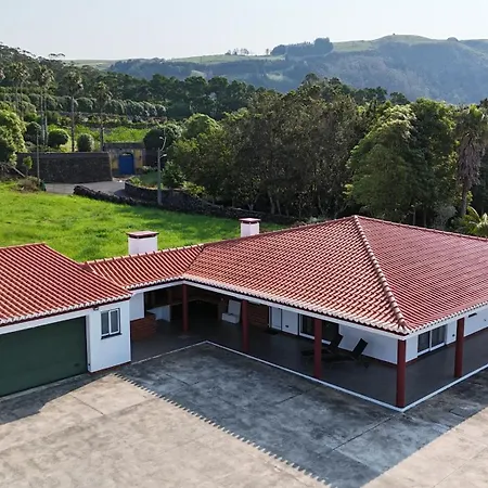 Casa de hóspedes Chale D'angra Angra do Heroísmo